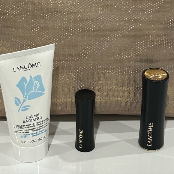 Lancome Clutch bag Skincare and Makeup Set with Blush rouge and cleanser NEW - Picture 4 of 11